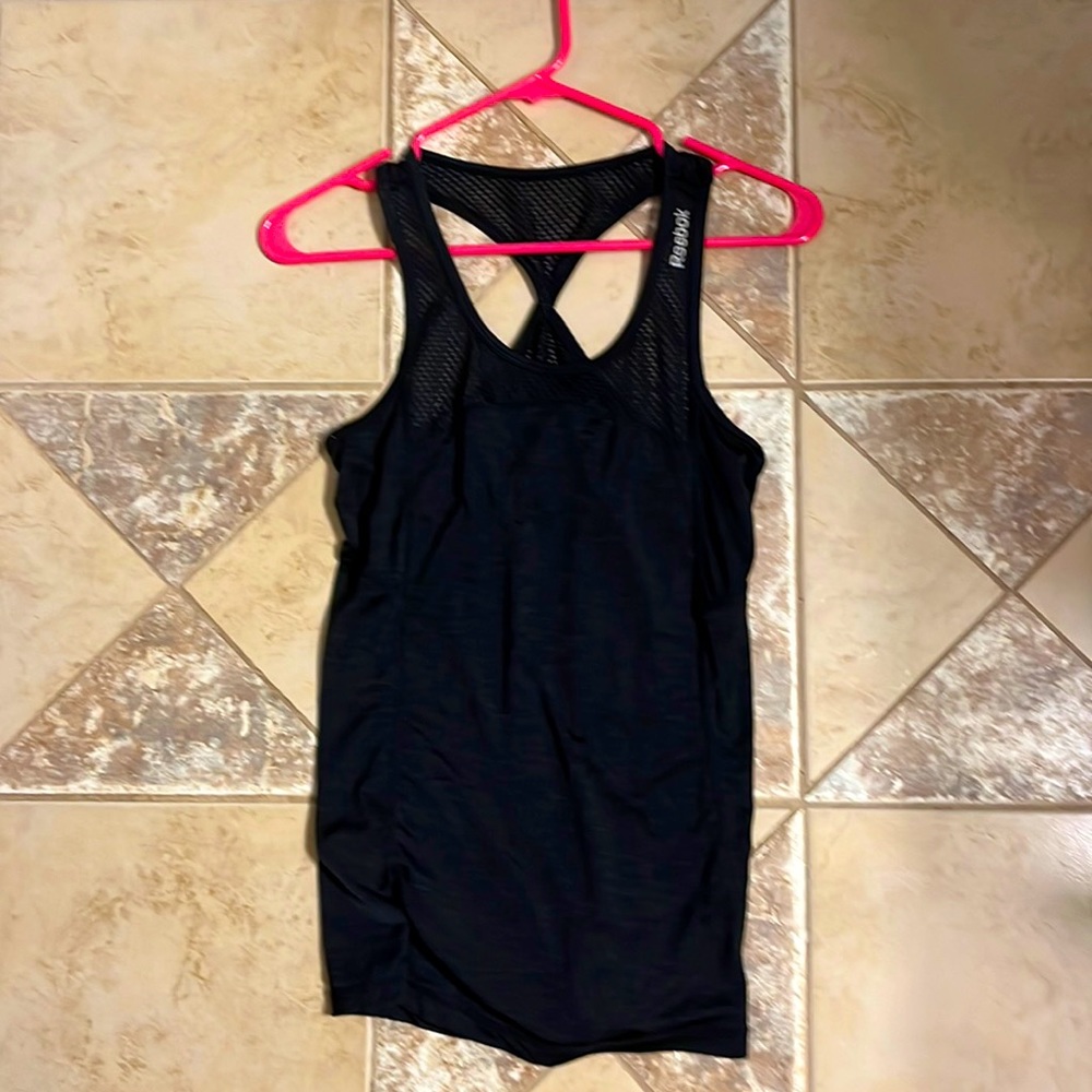 Reebok workout top